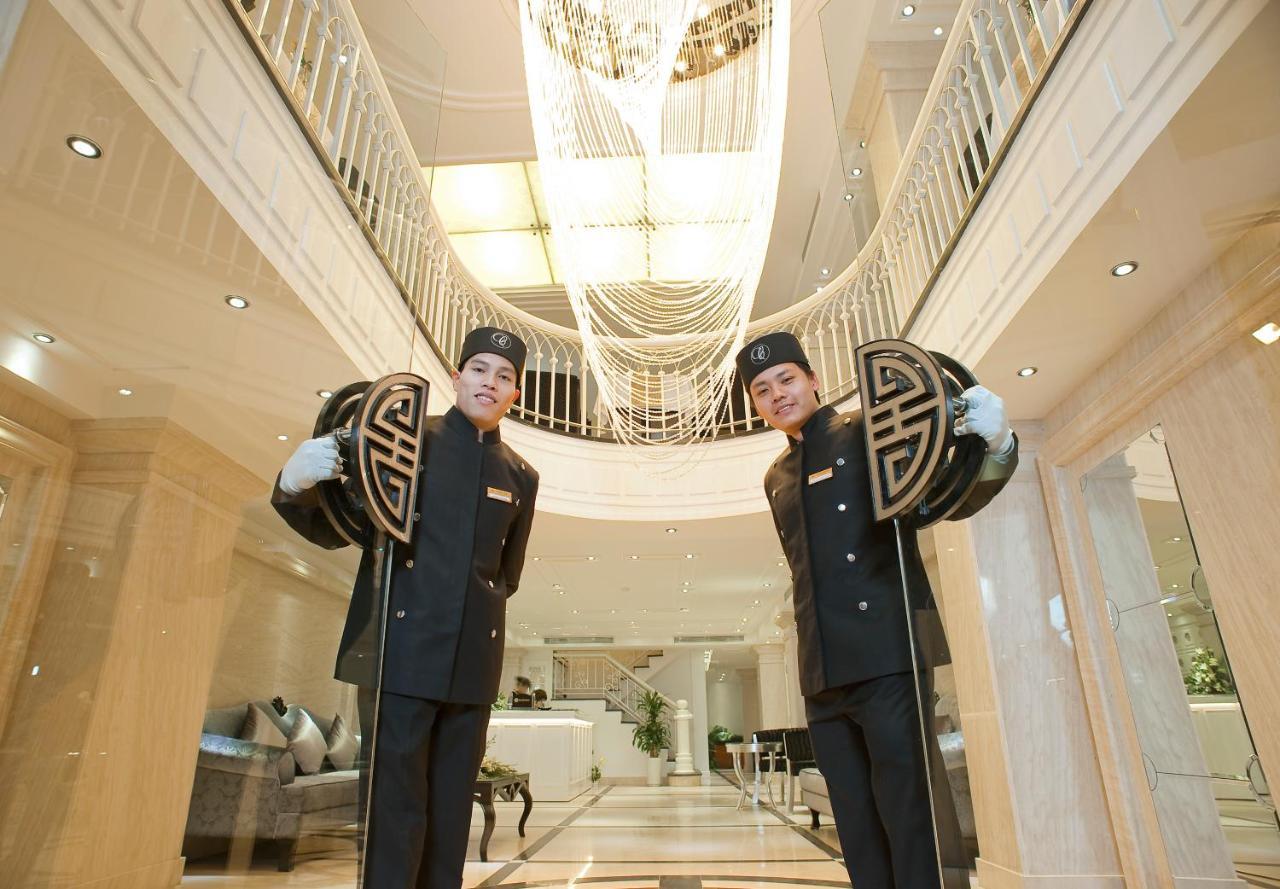 Victor Gallery & Hà Nội