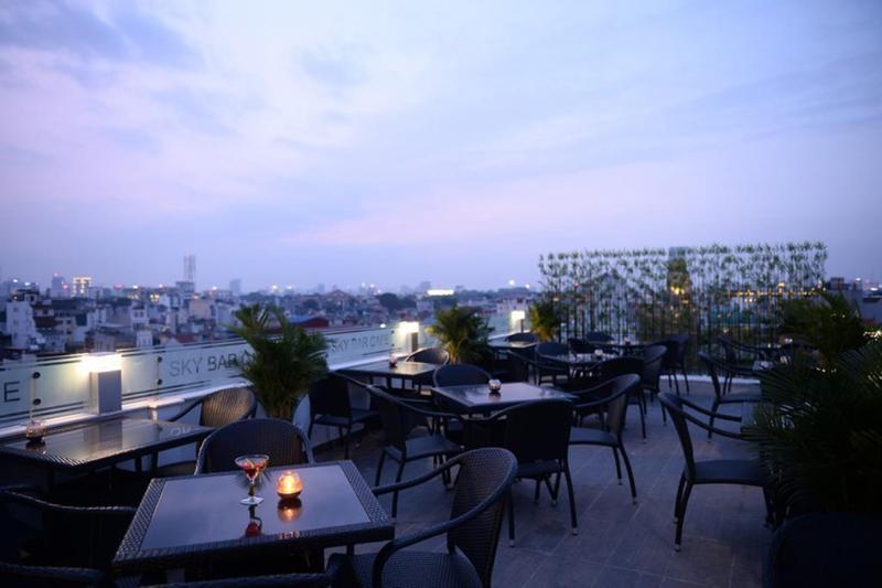 Victor Gallery & Hà Nội
