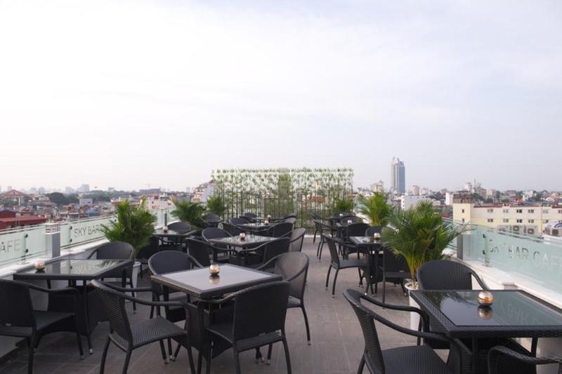 Khách sạn Victor Gallery & 4*