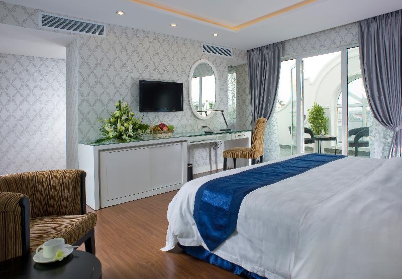 Victor Gallery & Khách sạn 4*